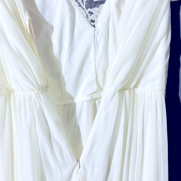 WEDDING / RECEPTION OFF WHITE DRESS - Picture 9 of 12